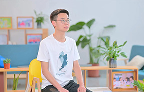 许磊.jpg